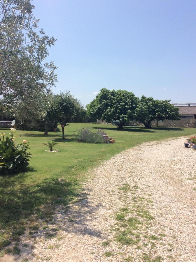 Le Mas Des Figuiers Donzère Extérieur photo